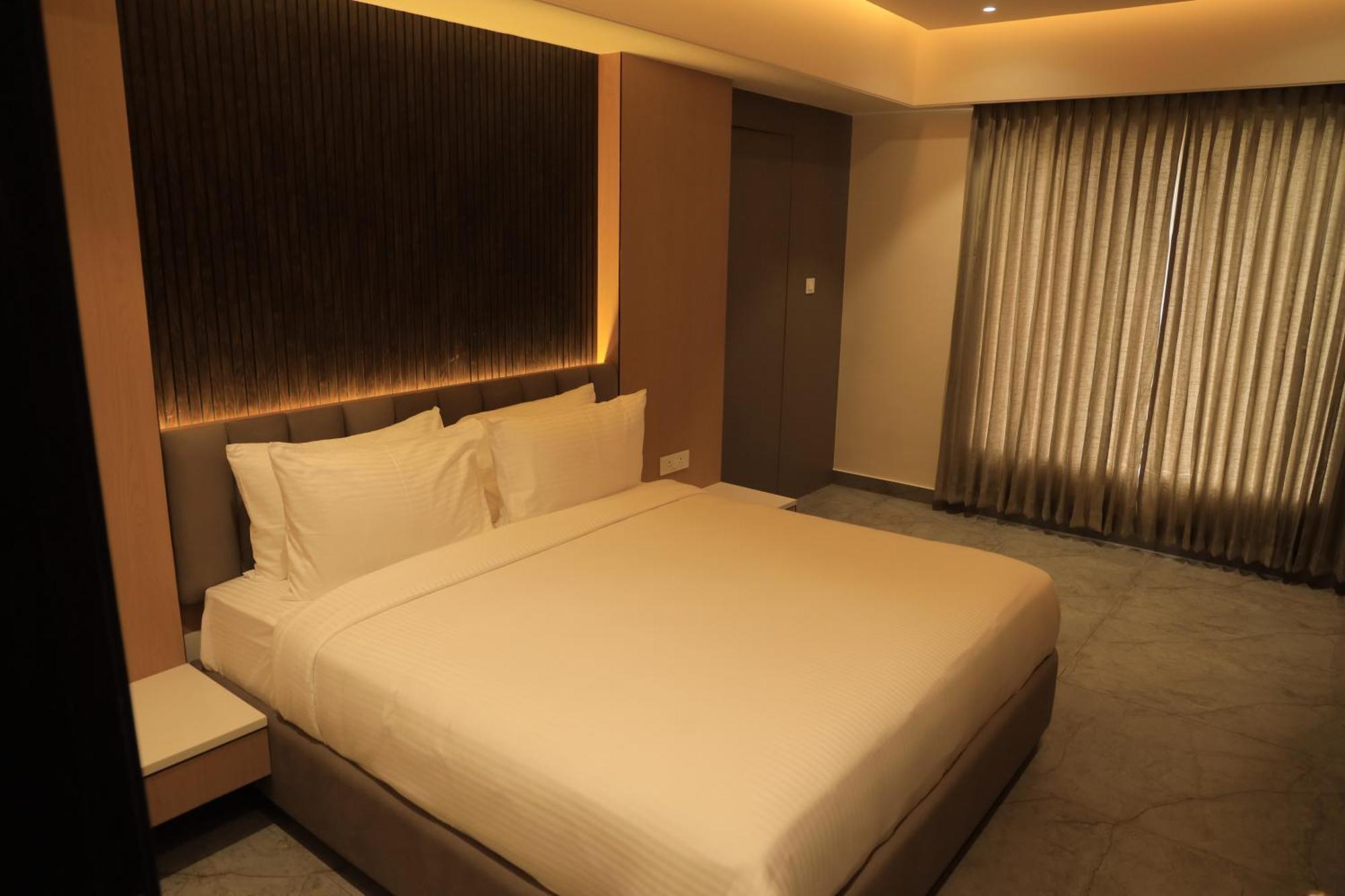 Vantara Suites Vellore Exteriér fotografie