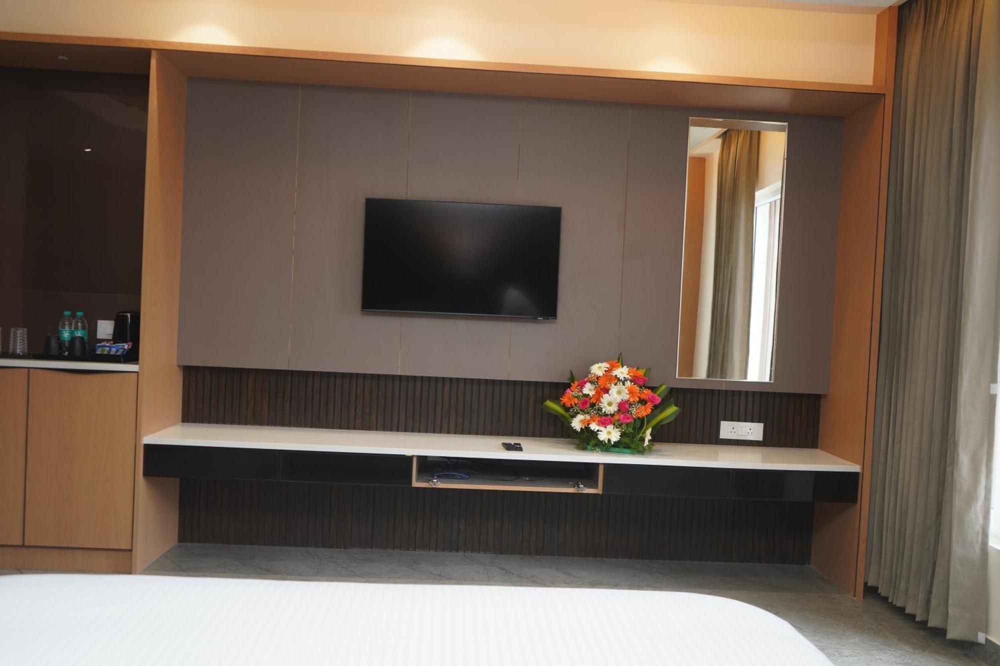 Vantara Suites Vellore Exteriér fotografie