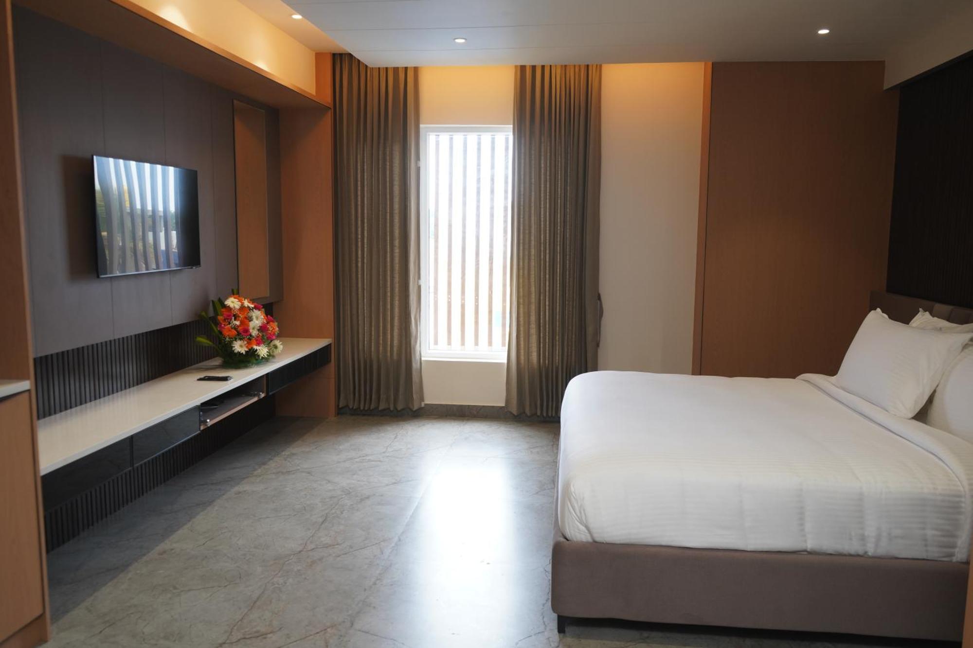 Vantara Suites Vellore Exteriér fotografie