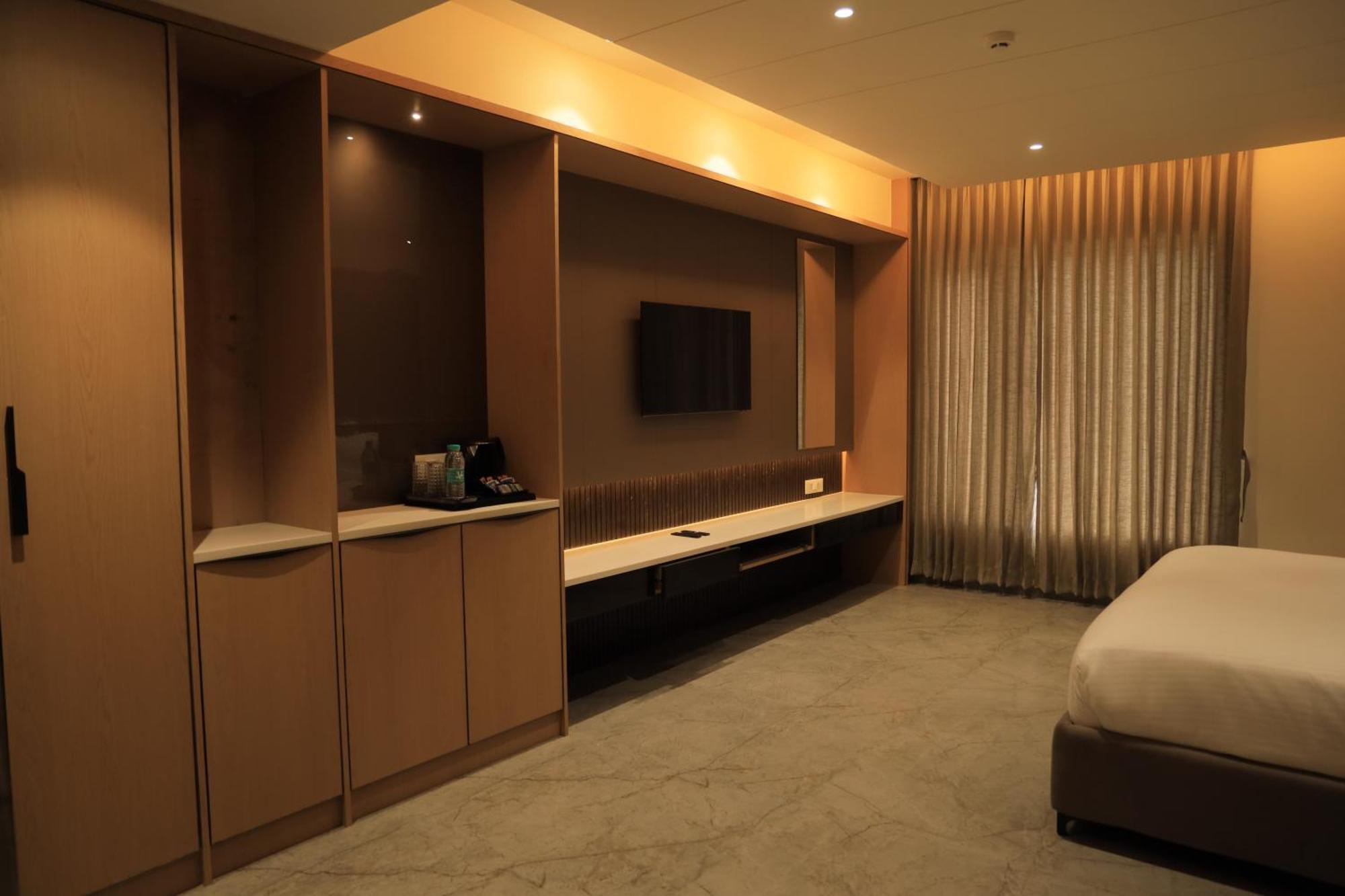 Vantara Suites Vellore Exteriér fotografie