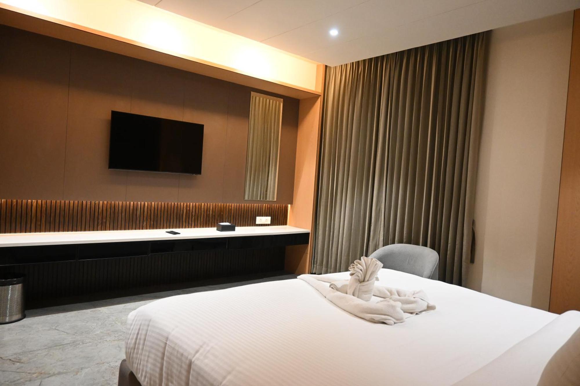 Vantara Suites Vellore Exteriér fotografie