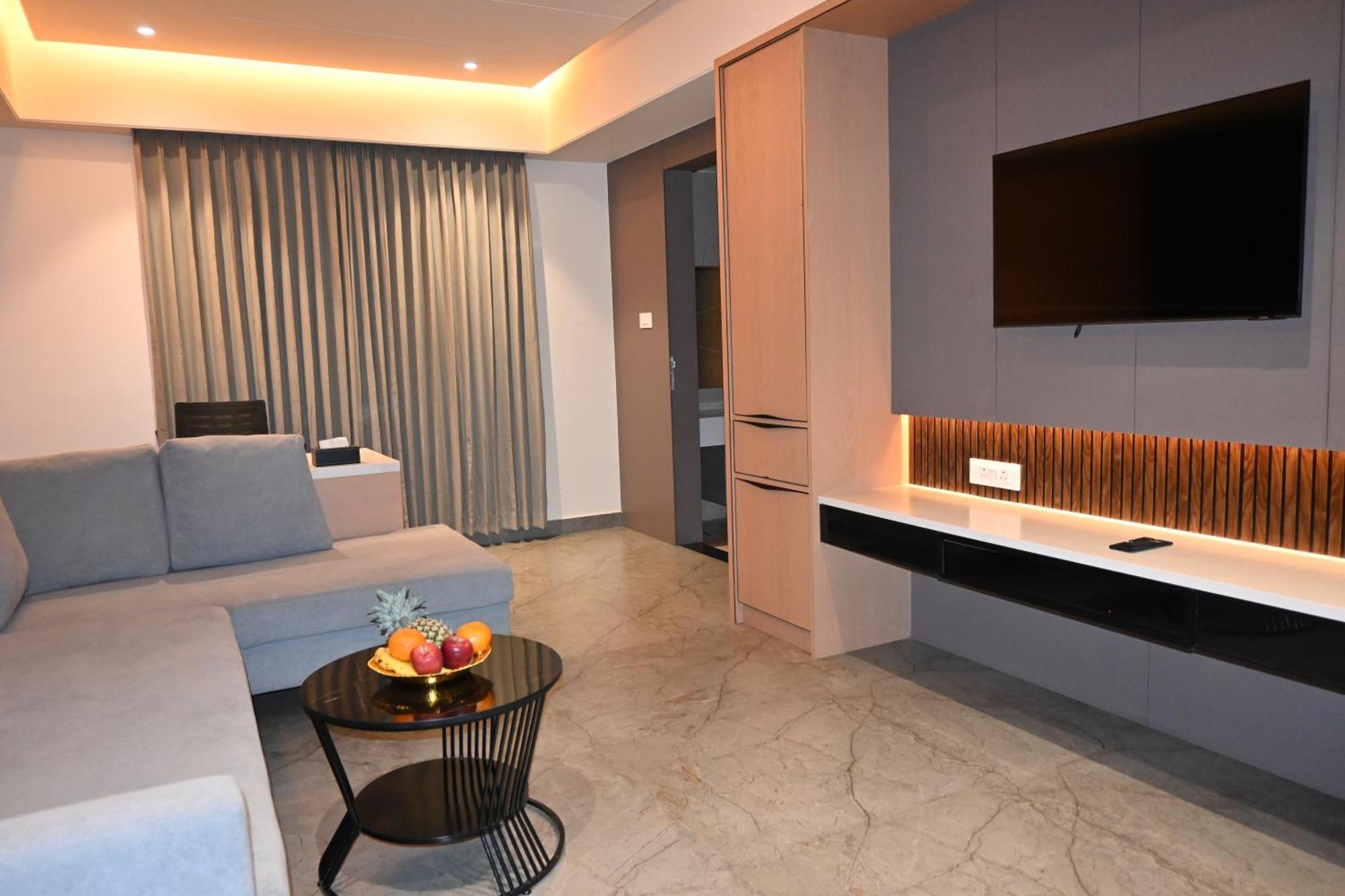 Vantara Suites Vellore Exteriér fotografie